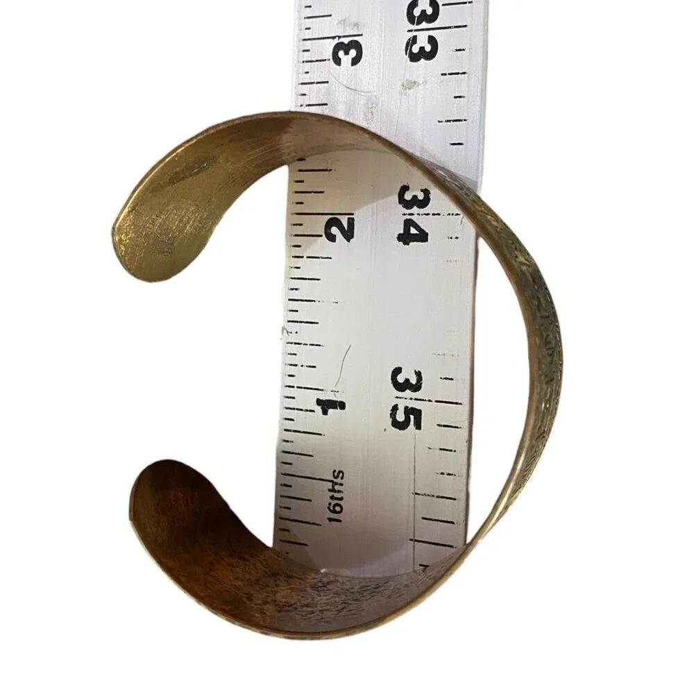 Vintage Pressed Embossed Solid Copper Southwestern Flower Design Cuff Bracelet - Picture 7 of 7